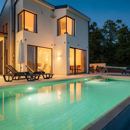 Sunset Villa