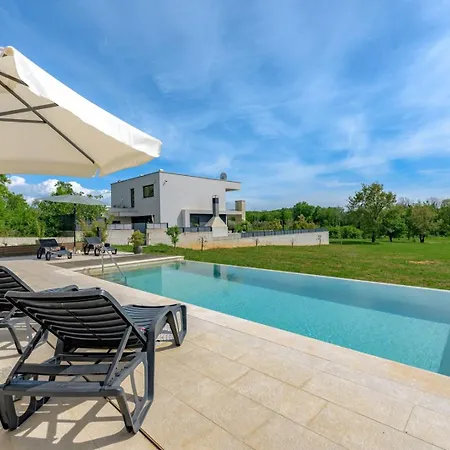 Sunset Villa